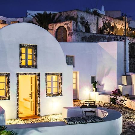 Fosuites Oia  Exterior photo